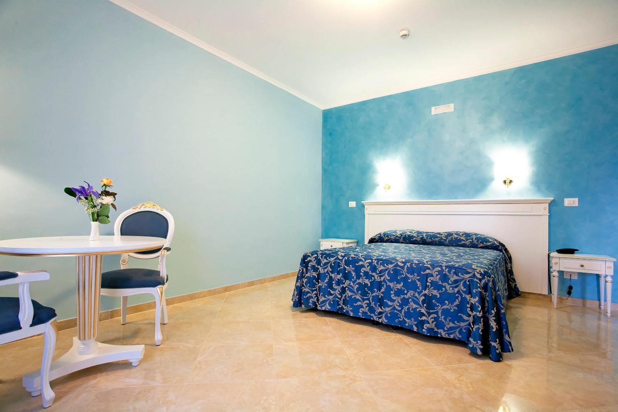 אפריליה Hotel Aquila חדר תמונה