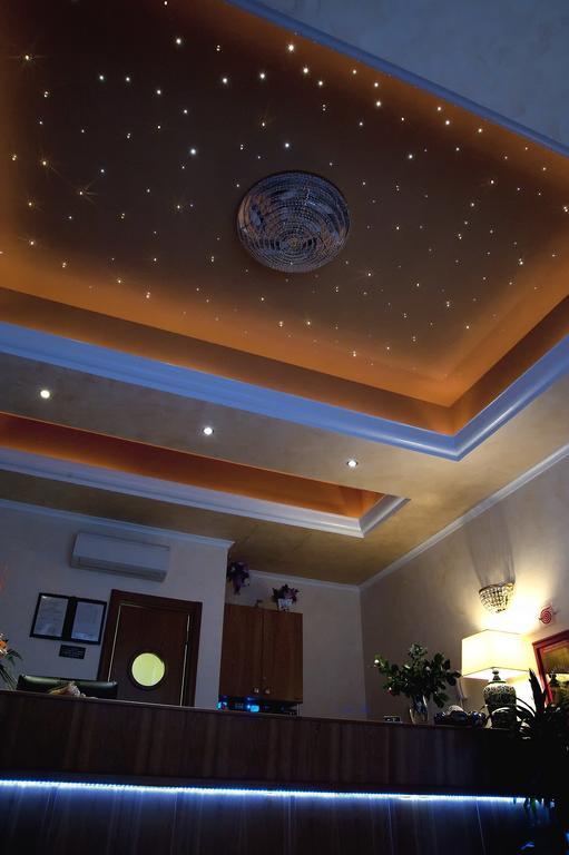 אפריליה Hotel Aquila מראה חיצוני תמונה