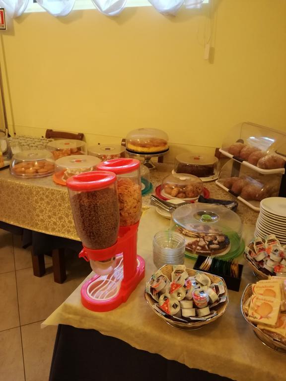אפריליה Hotel Aquila מראה חיצוני תמונה